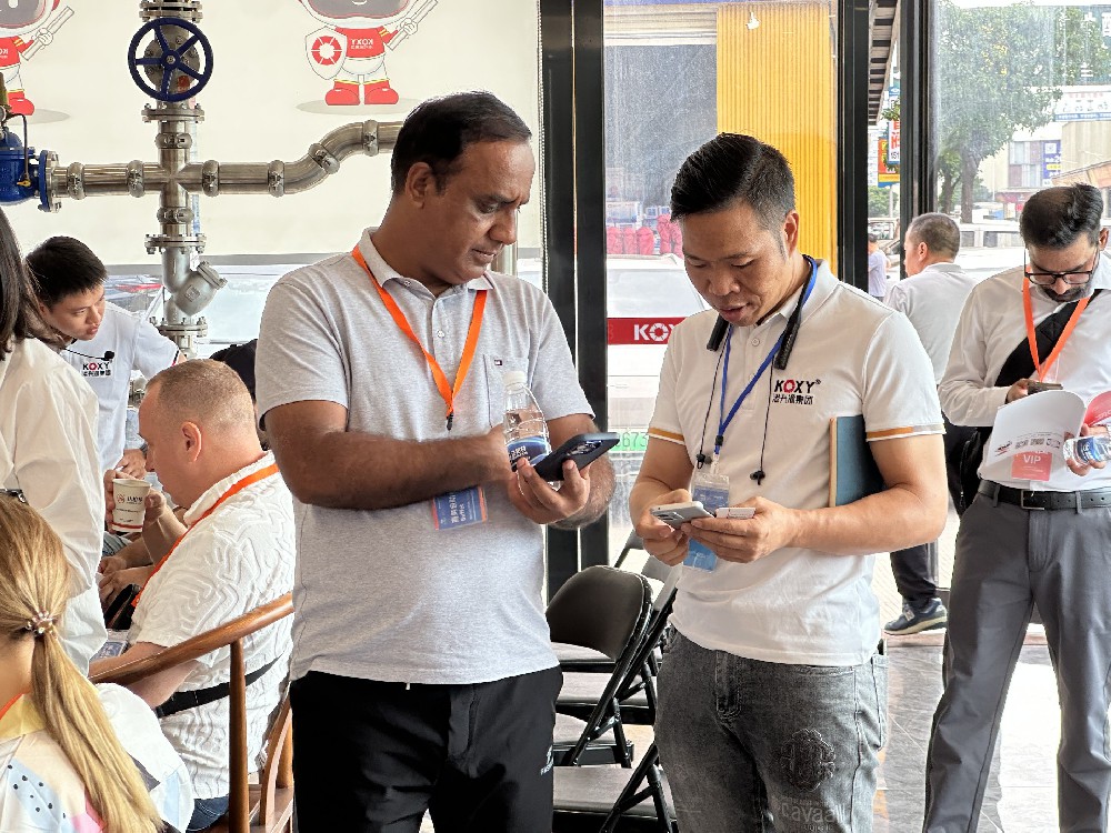 熱烈歡迎外國企業(yè)家團(tuán)隊(duì)蒞臨港興源集團(tuán)考察交流